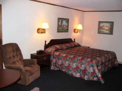 Executive Plus Inn And Suites Elk City Room photo